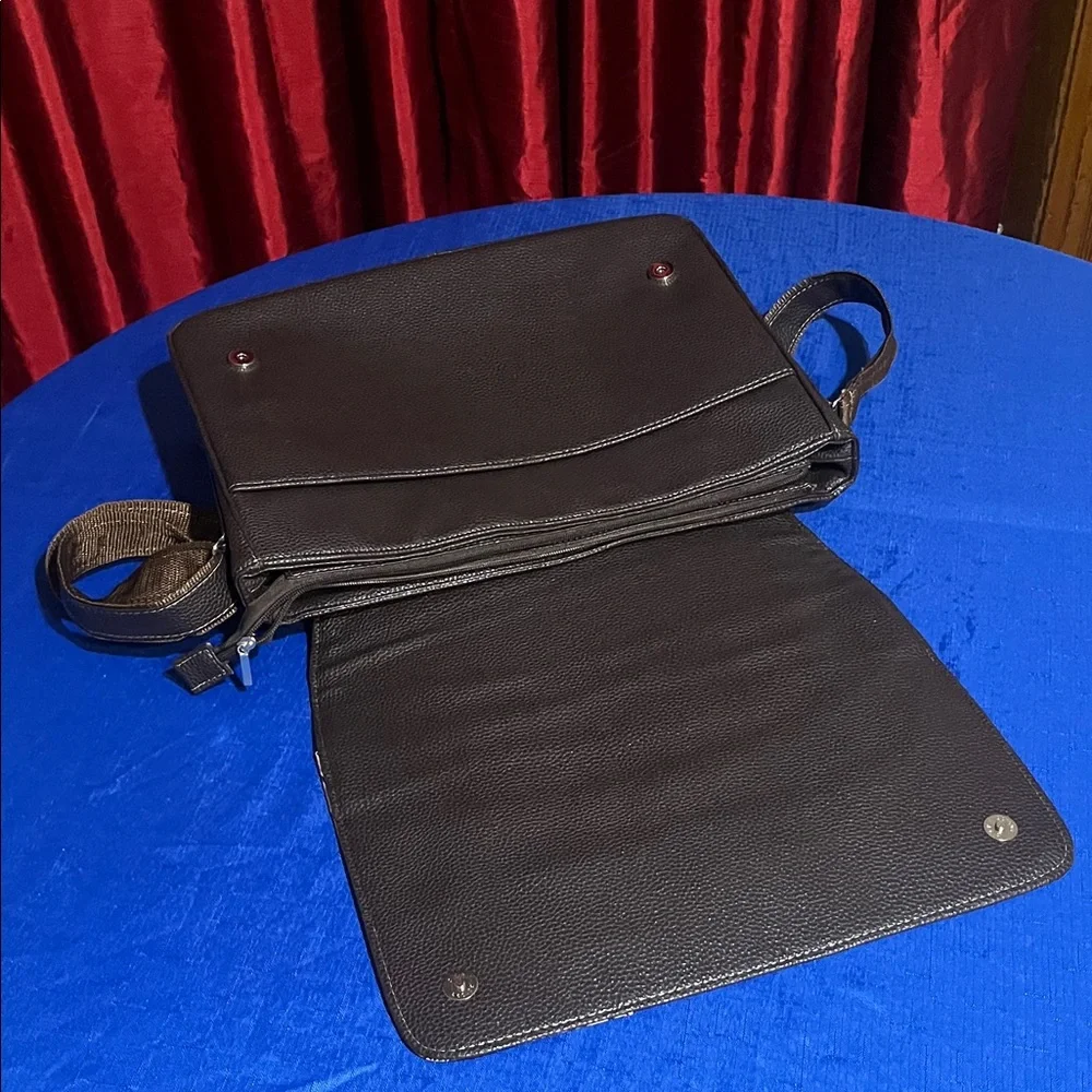 Mexican Floral Embossed Leather Messenger Bag – Artisan Handmade Crossbody
